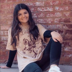 Meet your Posher, Miya